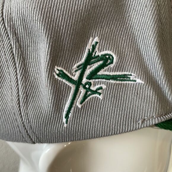 Reckless Adjustable Snap Back Cap EUC - Picture 6 of 8